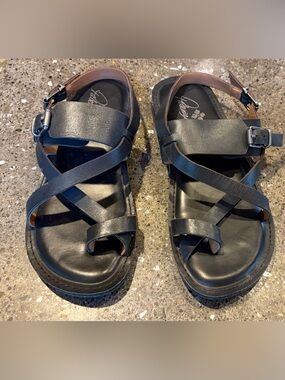Patricia Nash black leather sandals 6.5